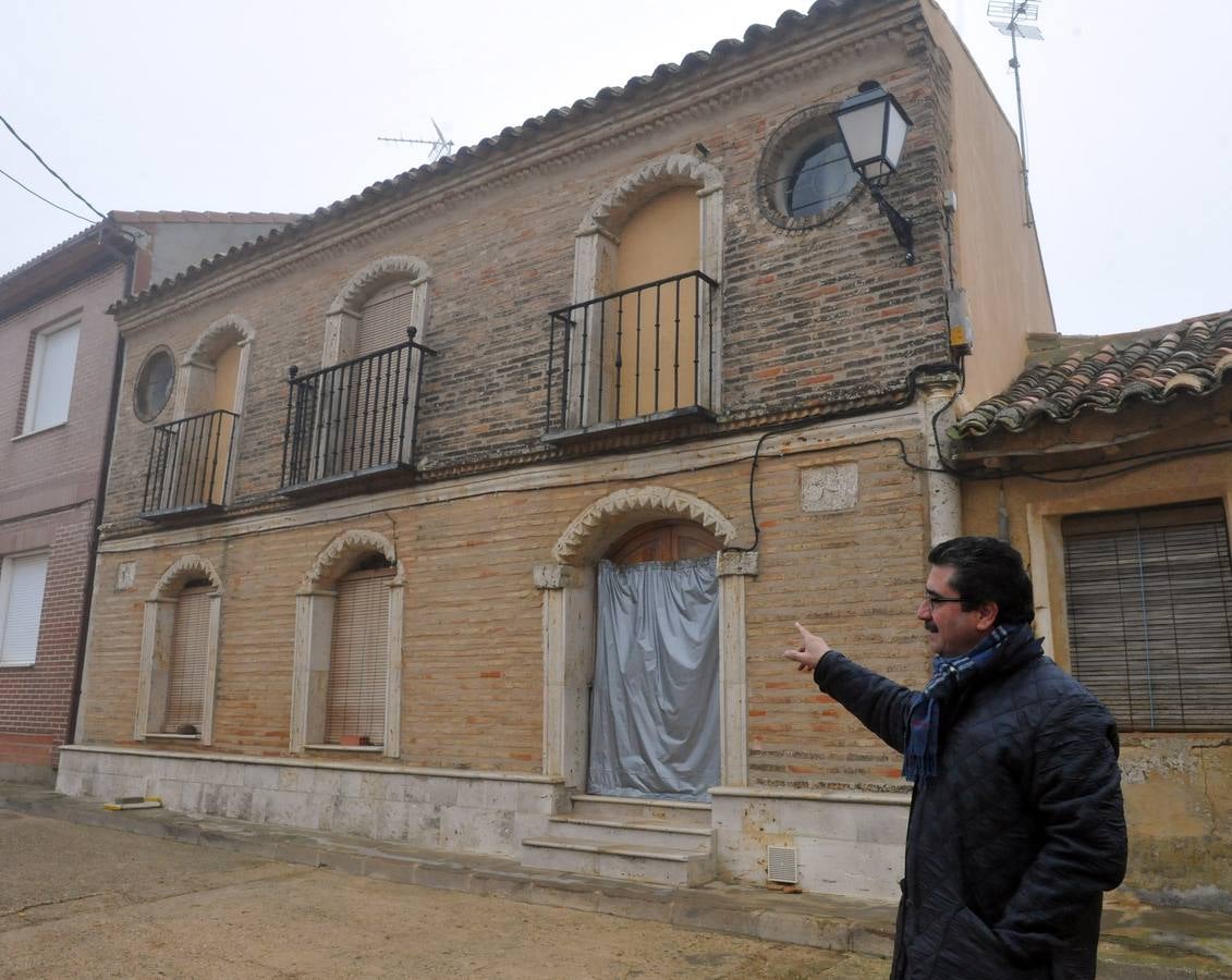 Ceinos de Campos recupera los restos de los arcos de la antigua iglesia de Santa María del Temple