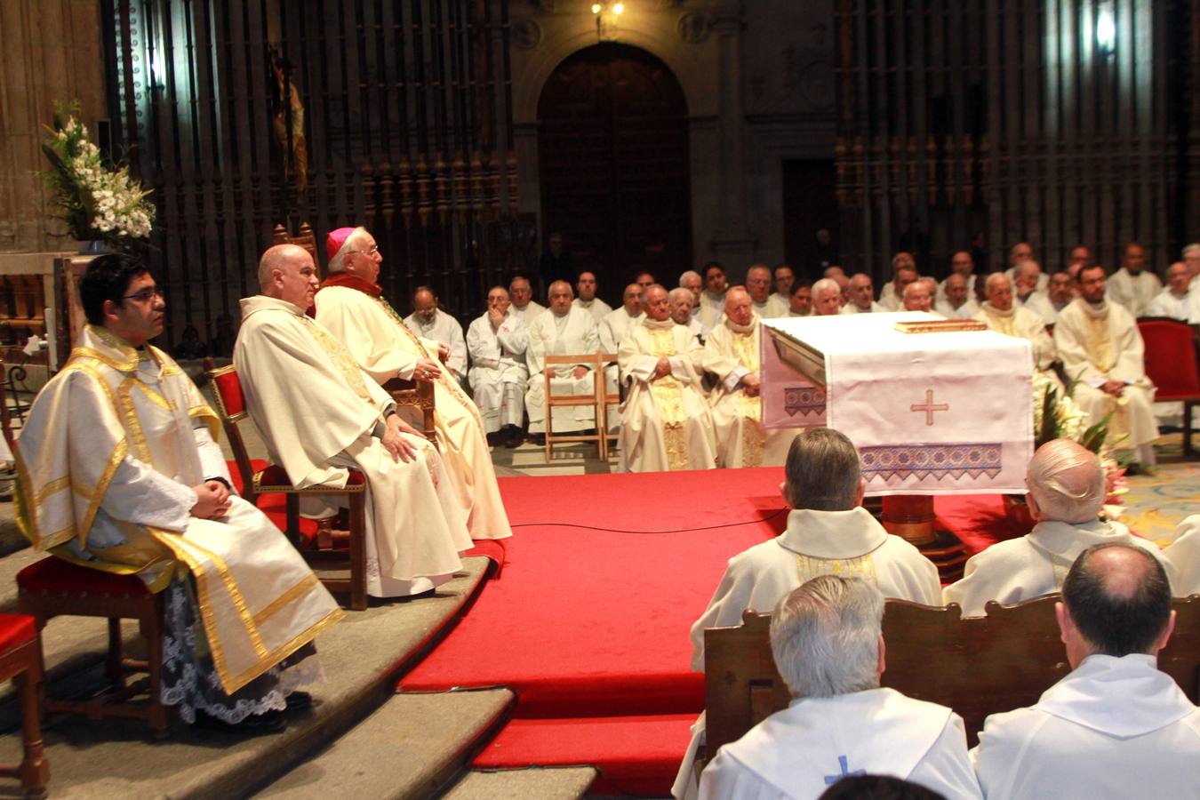 Misa de despedida del obispo emérito de Segovia en la Catedral