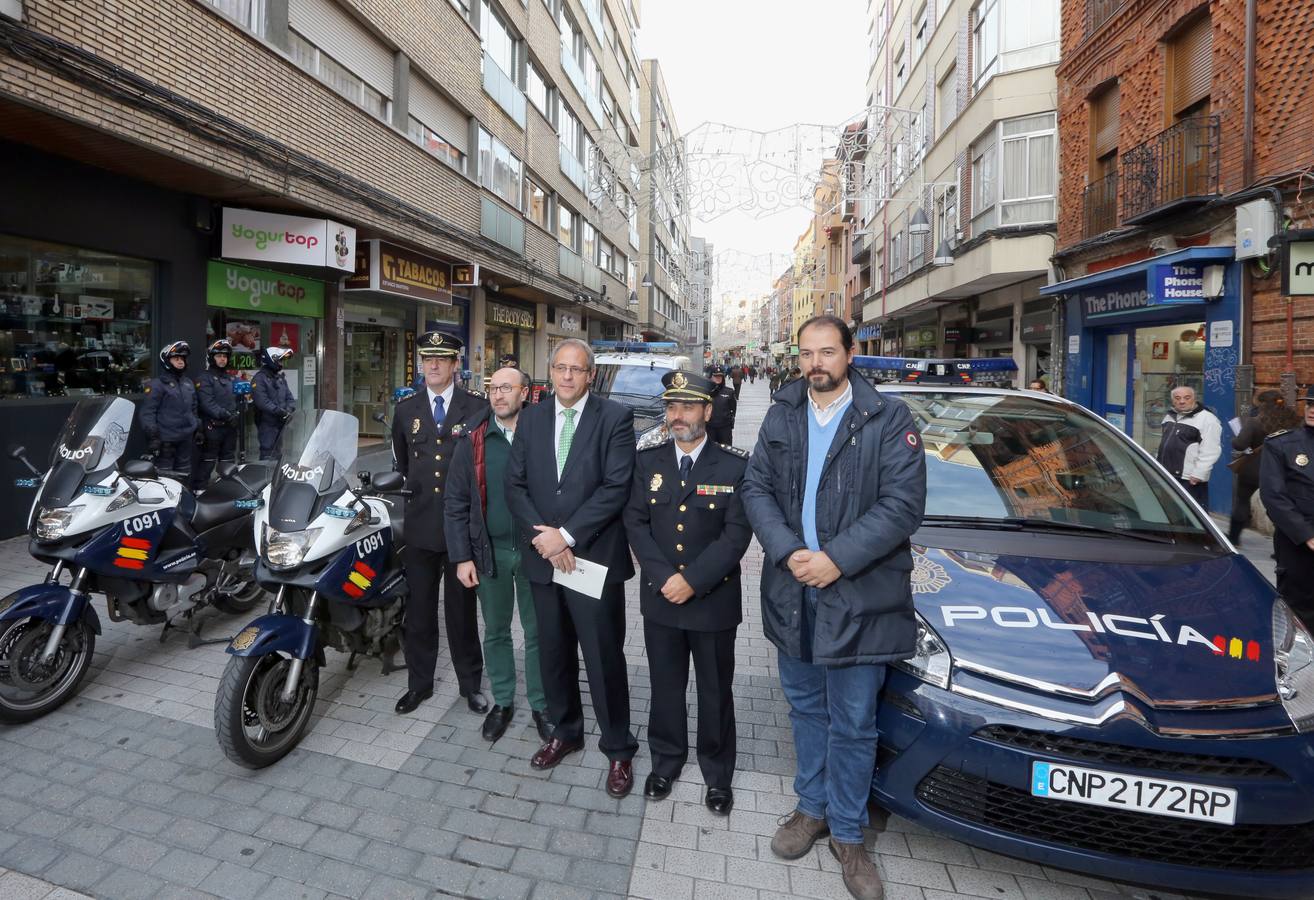 Presentación del dispositivo &#039;Operativo comercio seguro 2014-2015&#039; del Cuerpo Nacional de Policía, en Valladolid