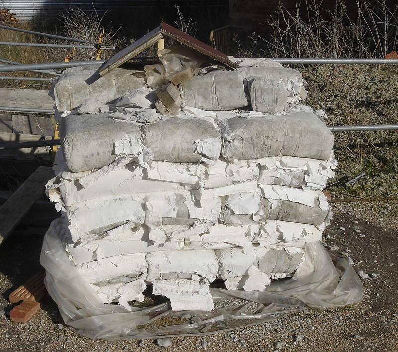 Edificio de la antigua fábrica de La Tejera (Palencia), cuyas obras se encuentran paradas