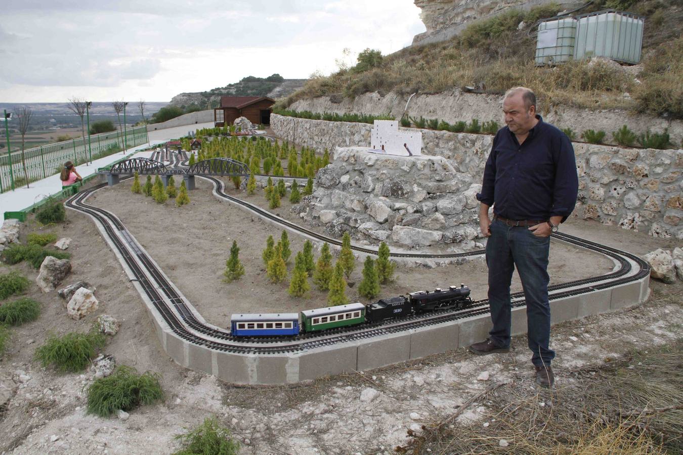 El hotel de Curiel de Duero instala una gran maqueta ferroviaria como atractivo turístico