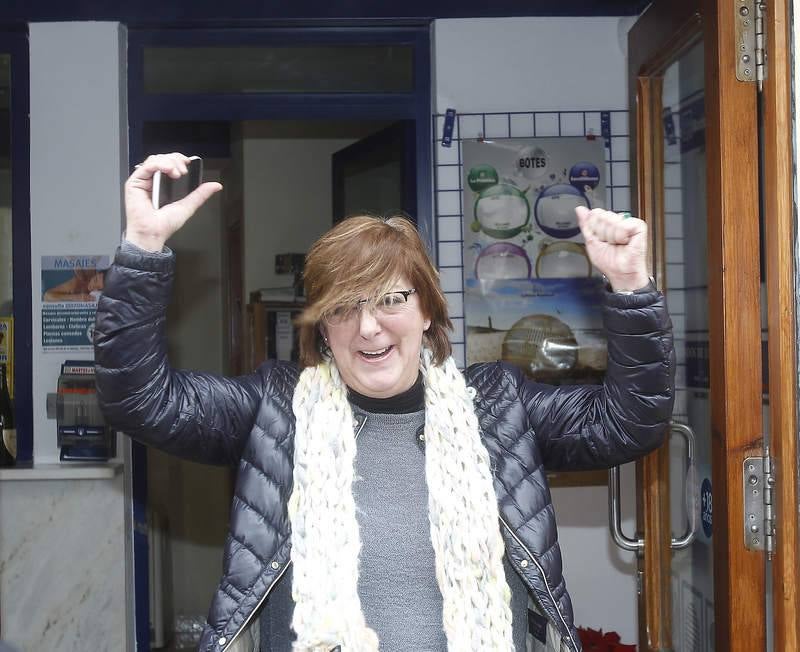 Premiados de Dueñas con el primer premio de la Lotería