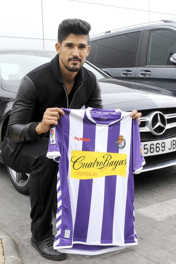 Presentación de Túlio de Melo como nuevo jugador del Real Valladolid