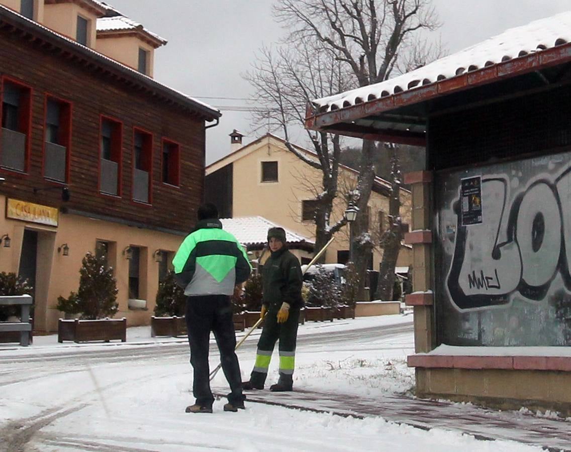 La nieve y el hielo vuelven a hacer acto de presencia en la provincia segoviana