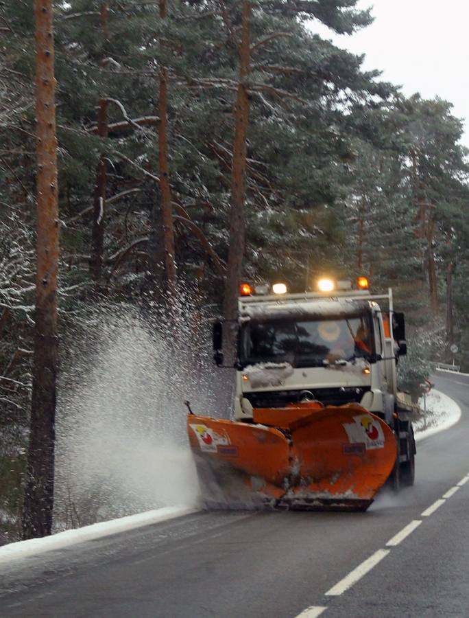 La nieve y el hielo vuelven a hacer acto de presencia en la provincia segoviana