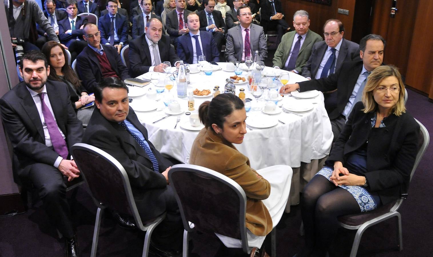 Laura del Palacio (Mercadona);Carlos Rey (Morteros Tudela Veguín); Fernando Anta (Banco Mediolanum); Vanesa Vázquez (Renault); Noé Martín (economista); Julio G. Calzada (El Norte);José Carlos García (Banco Sabadell);Fernando Rubio (Ayuntamiento de Valladolid); Manuel Fernández y Lorenzo González (Fundación Personas); Jesús Mazariegos (Grupo Lince);y Maite Zamorano (El Norte).