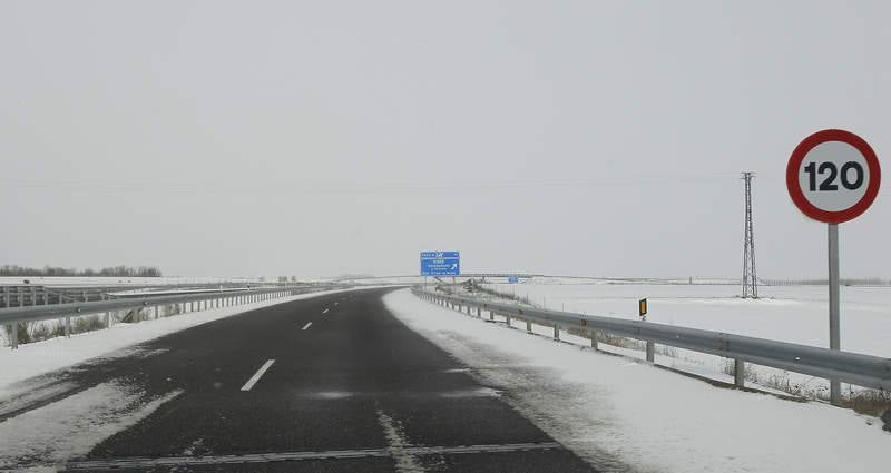 El temporal de nieve en el norte de Palencia