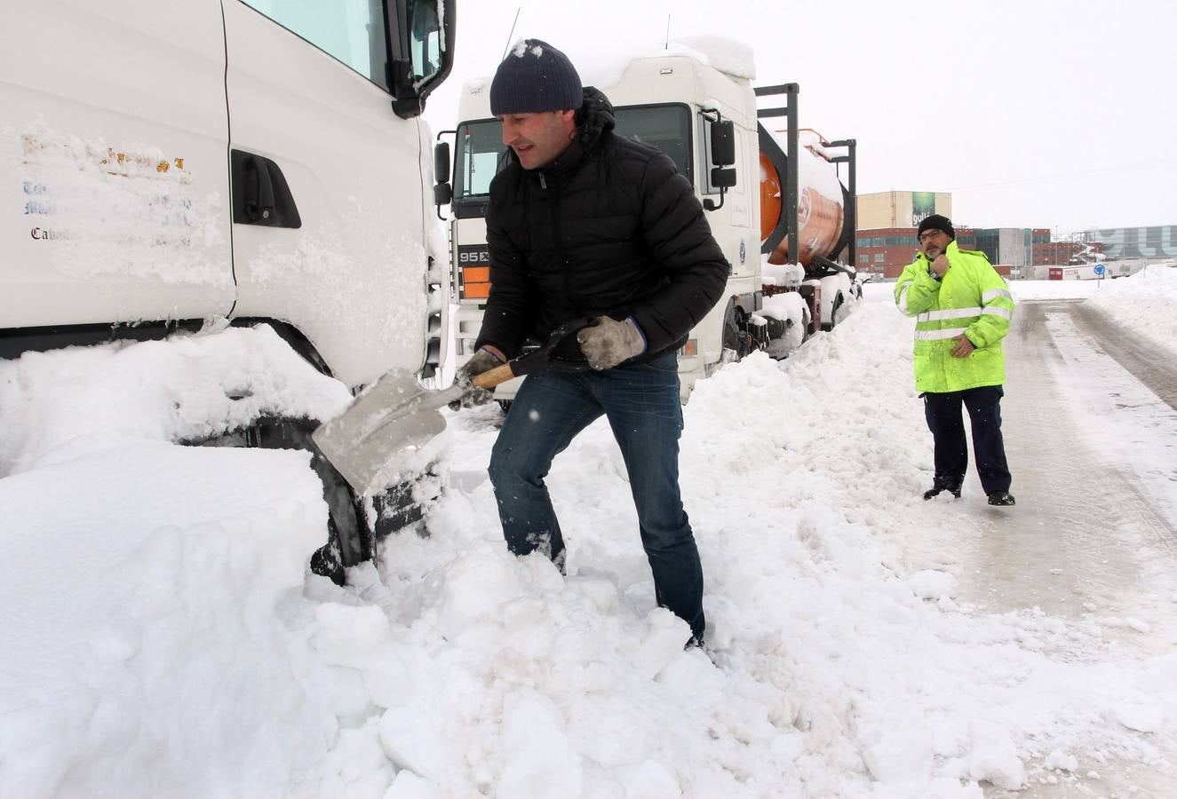 Guardo y Velilla del Río Carrión (Palencia) siguen cubiertos por la nieve