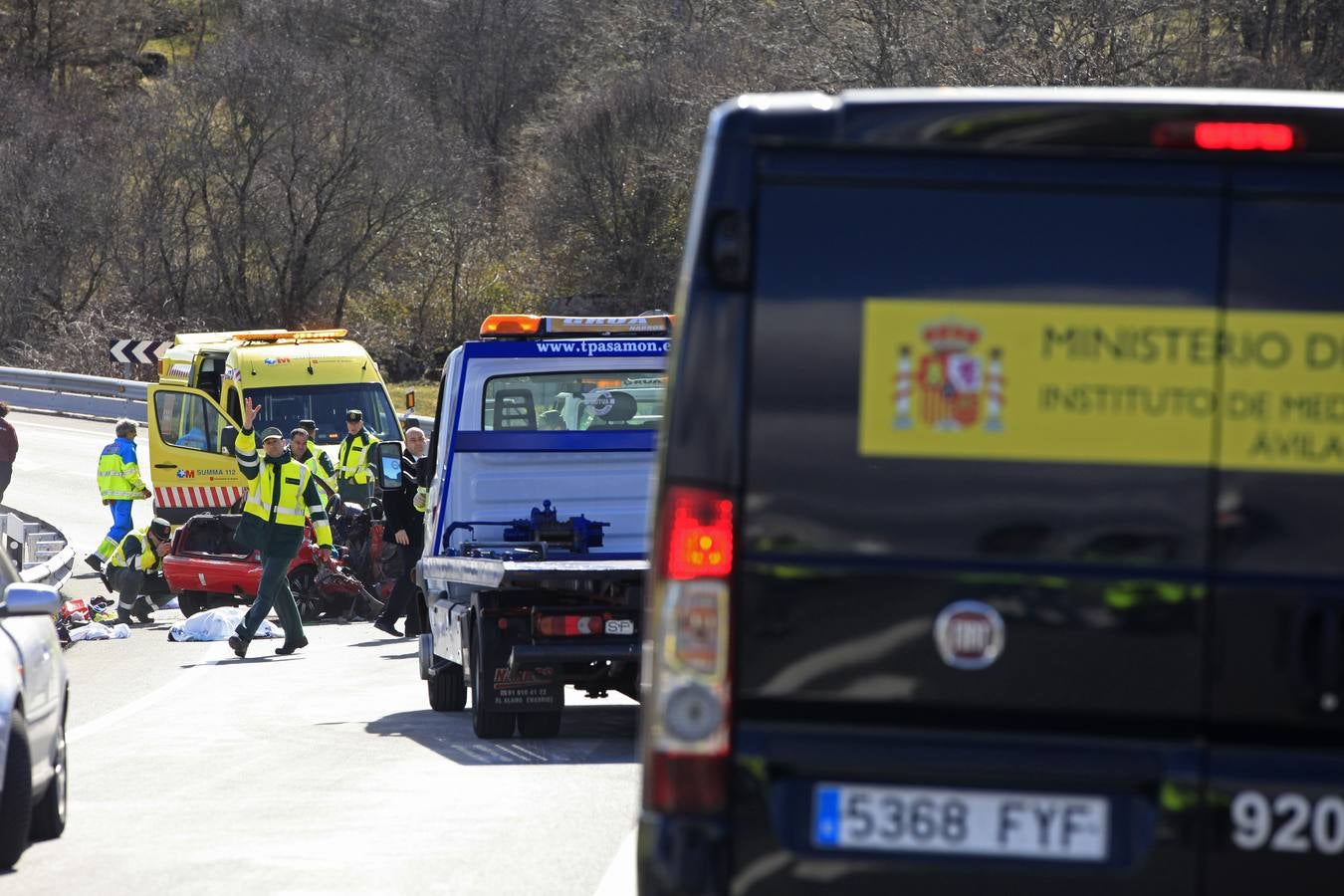 Cinco fallecidos en el choque frontal de dos vehículos en El Tiemblo (Ávila)