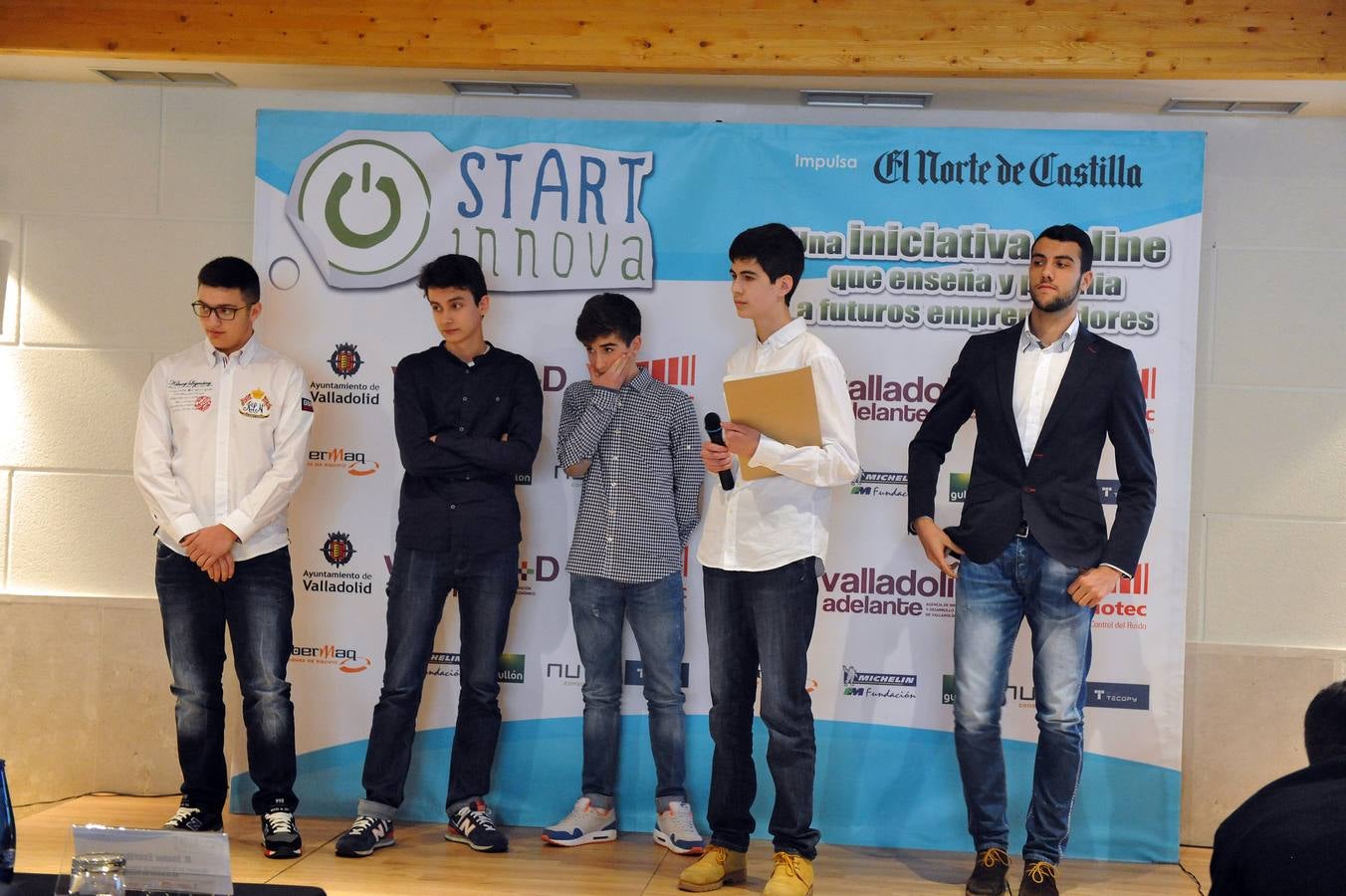 Los finalistas del programa STARTinnova presentan sus proyectos en la gala final (2/2)