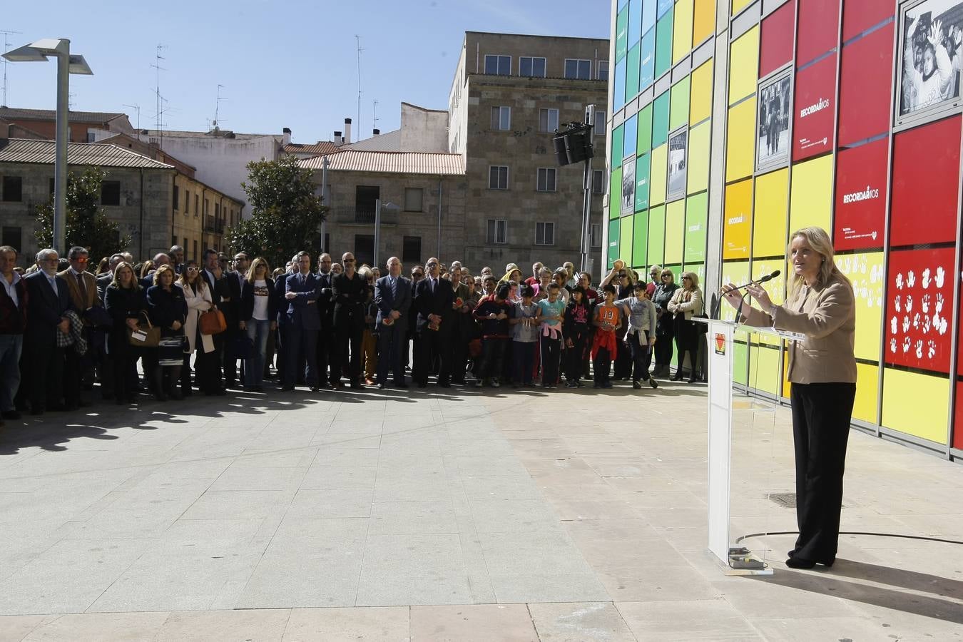 Inauguración del mural homenaje a las víctimas del terrorismo en Salamanca