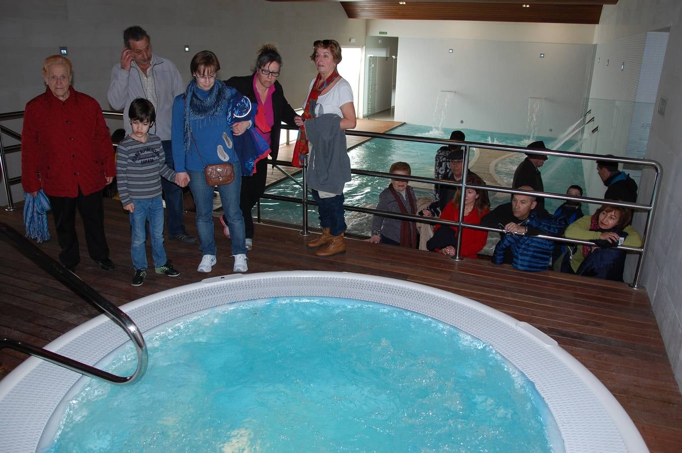 Inauguración de la piscina climatizada de Guardo (Palencia)