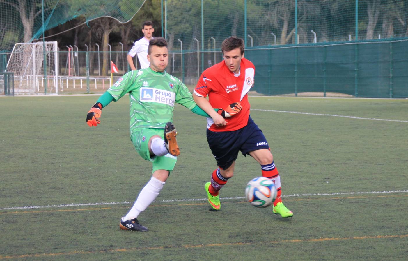 Partido de fútbol entre el Villa de Simancas y el Numancia B (0-2)