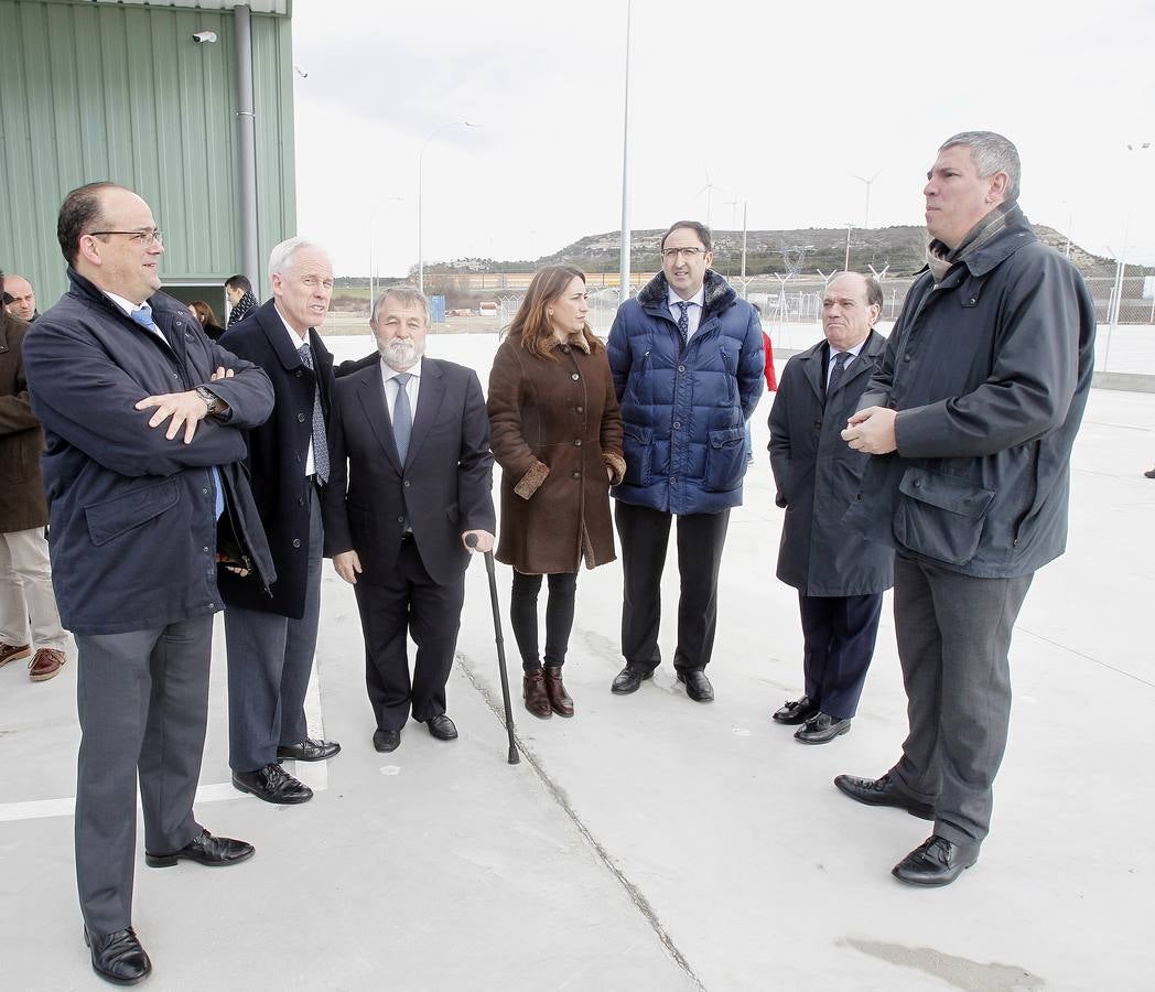 El presidente de la Junta visita el Parque de Proveedores de Renault en Villamuriel de Cerrato (Palencia)