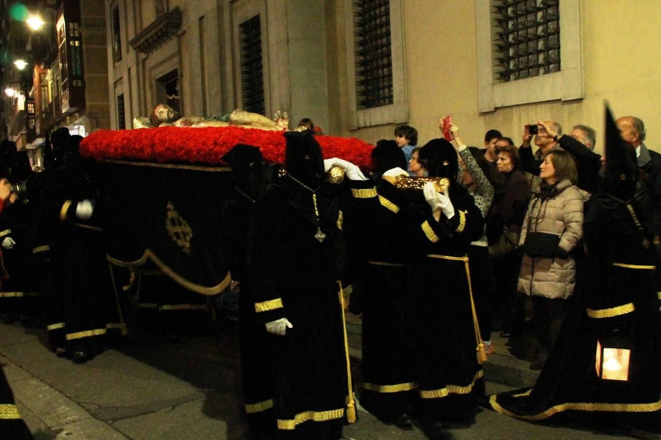 Ejercicio del Vía Crucis de la Cofradía del Santo Entierro