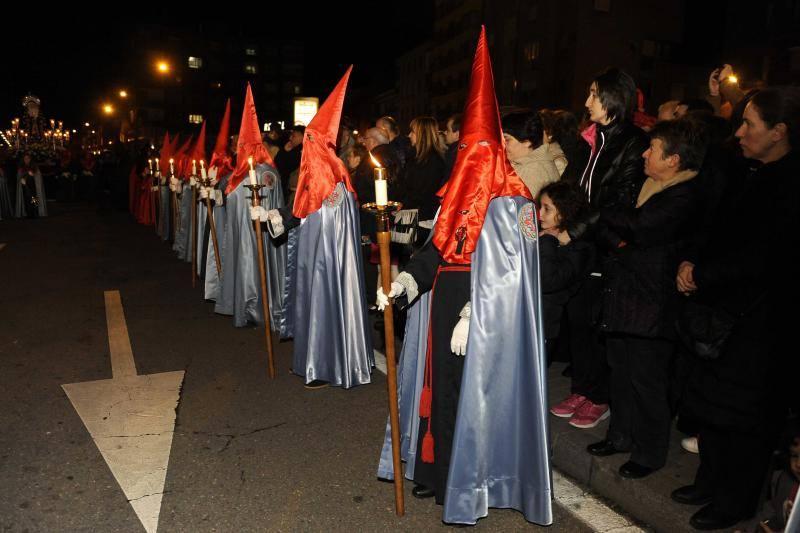 Ejercicio del Vía Crucis de la Cofradía del Santo Entierro