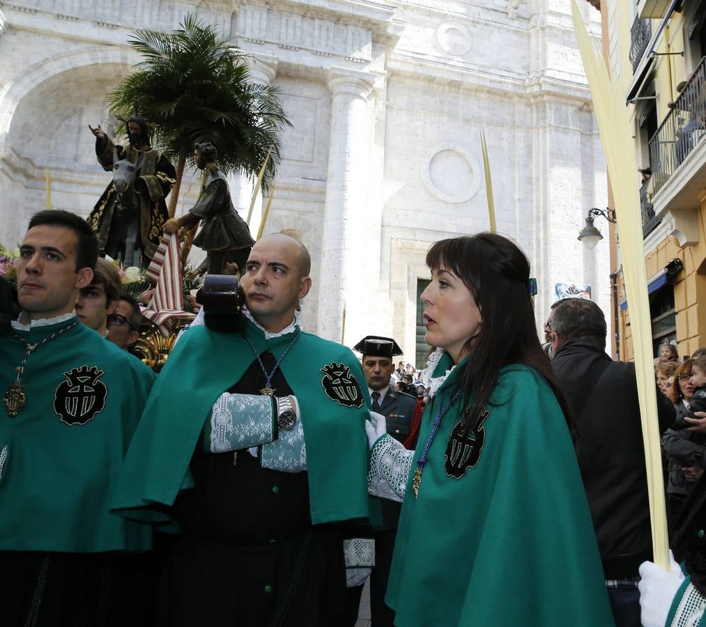 Multitudinaria procesión de las Palmas en Valladolid (2/2)