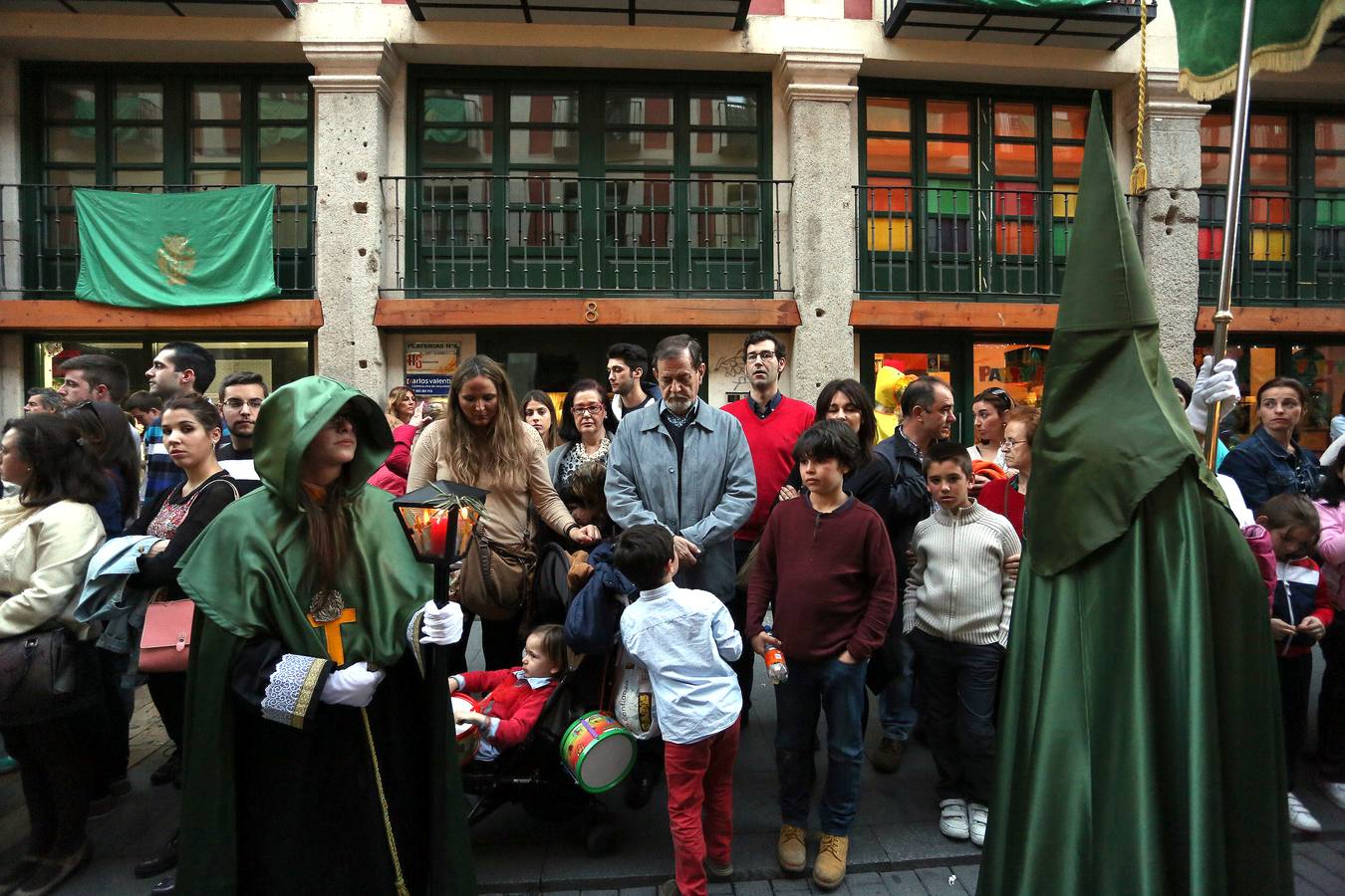 Si estuviste en la Procesión del Rosario del Dolor, búscate en la fotos (2/2)