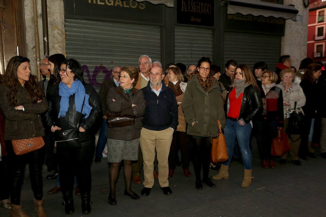 Si estuviste en el Vía Crucis Procesional, búscate en las fotos (1/2)