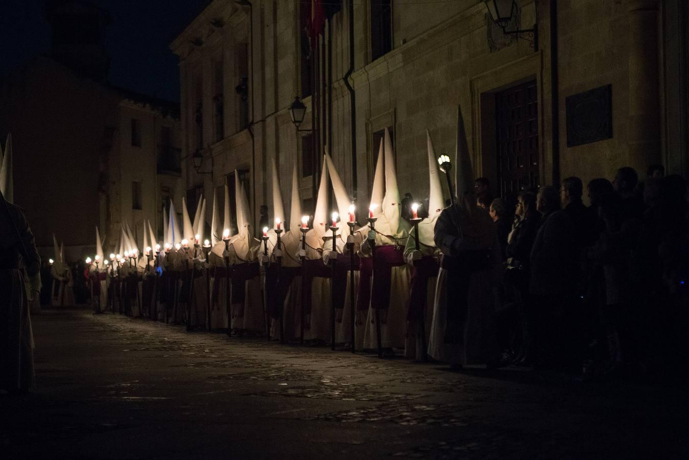 Procesión de la Penitente Hermandad de Jesús Yacente en Zamora