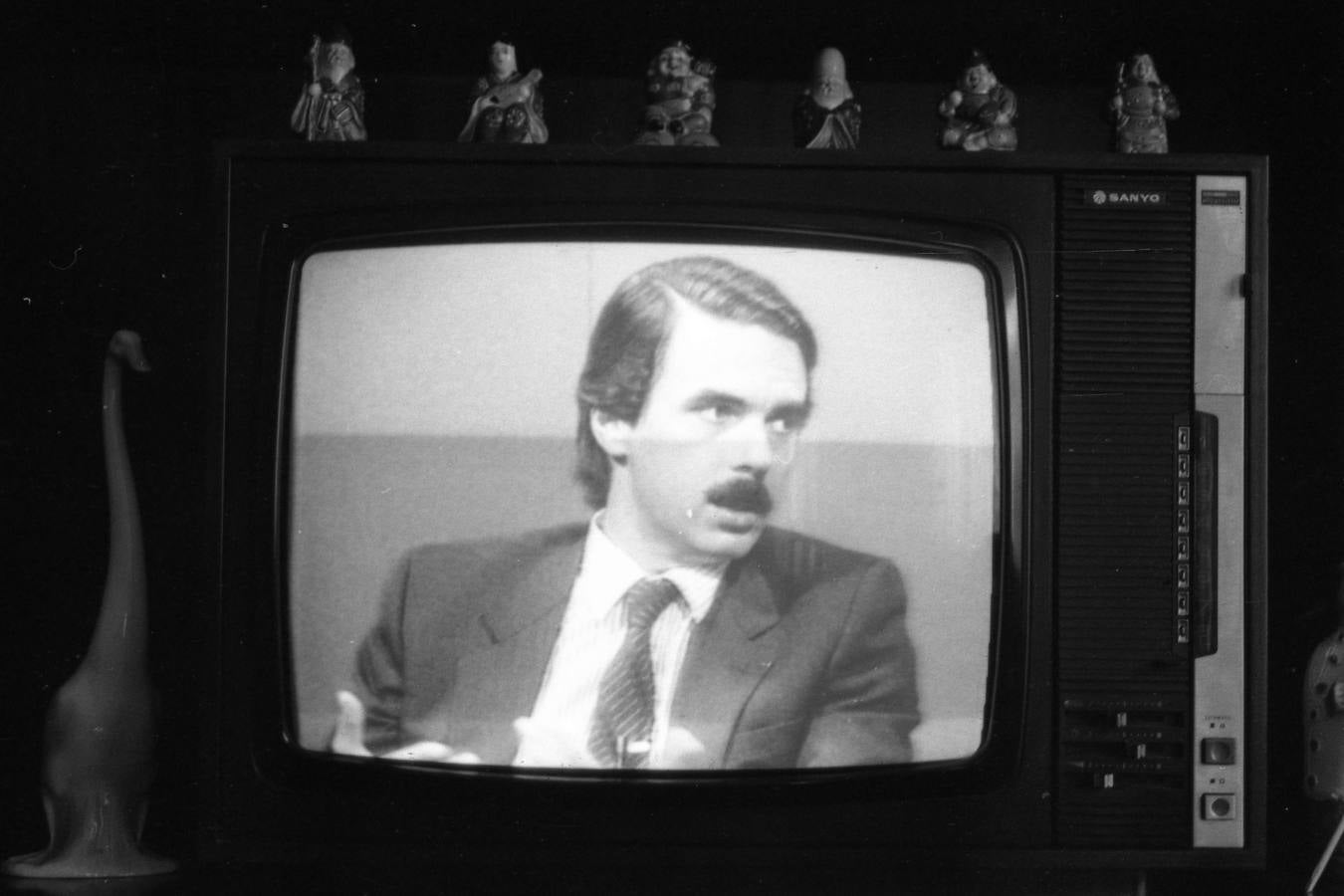 El candidato de AP a la Junta de Castilla y León, José María Aznar, en una imagen de televisión.