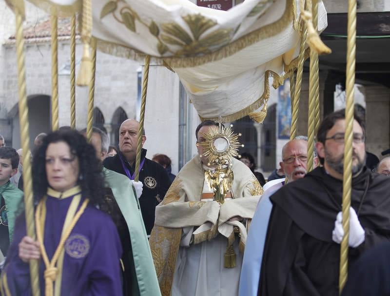 Procesión del Rompimiento del Velo en Palencia