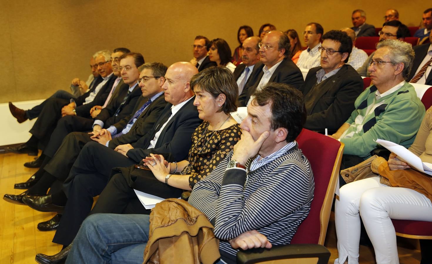 Primera jornada del ciclo &#039;Diálogo Social y salarios frente a la salida de la crisis&#039; celebrada en Salamanca