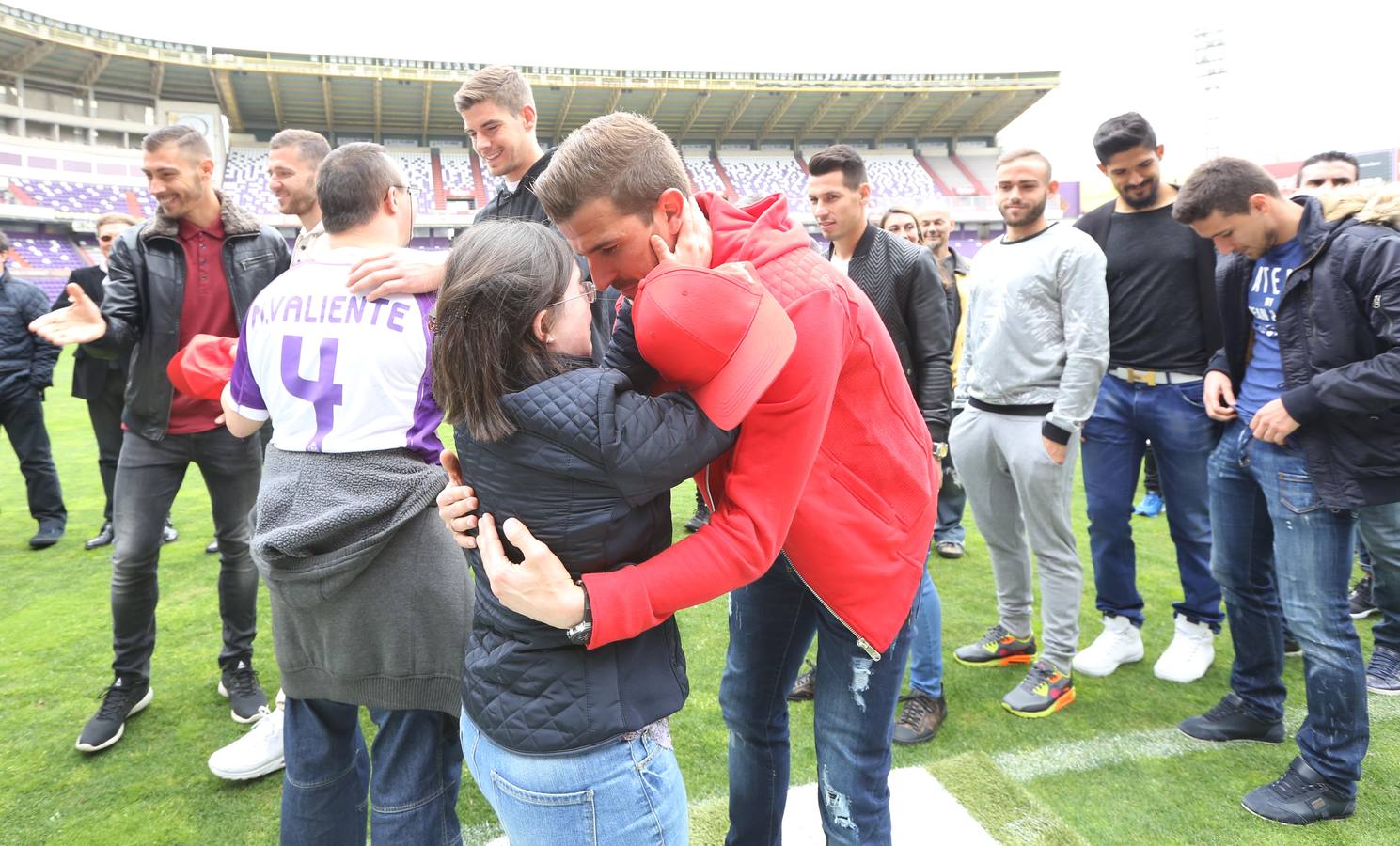 Presentación de la 38 Marcha Asprona en el estadio José Zorrilla