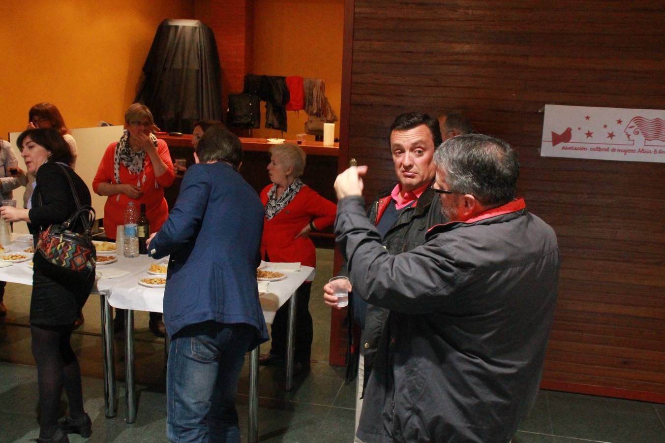 Exposición por el 25 aniversario de la Asociación de Mujeres Alicia B. Gould en Simancas (Valladolid)