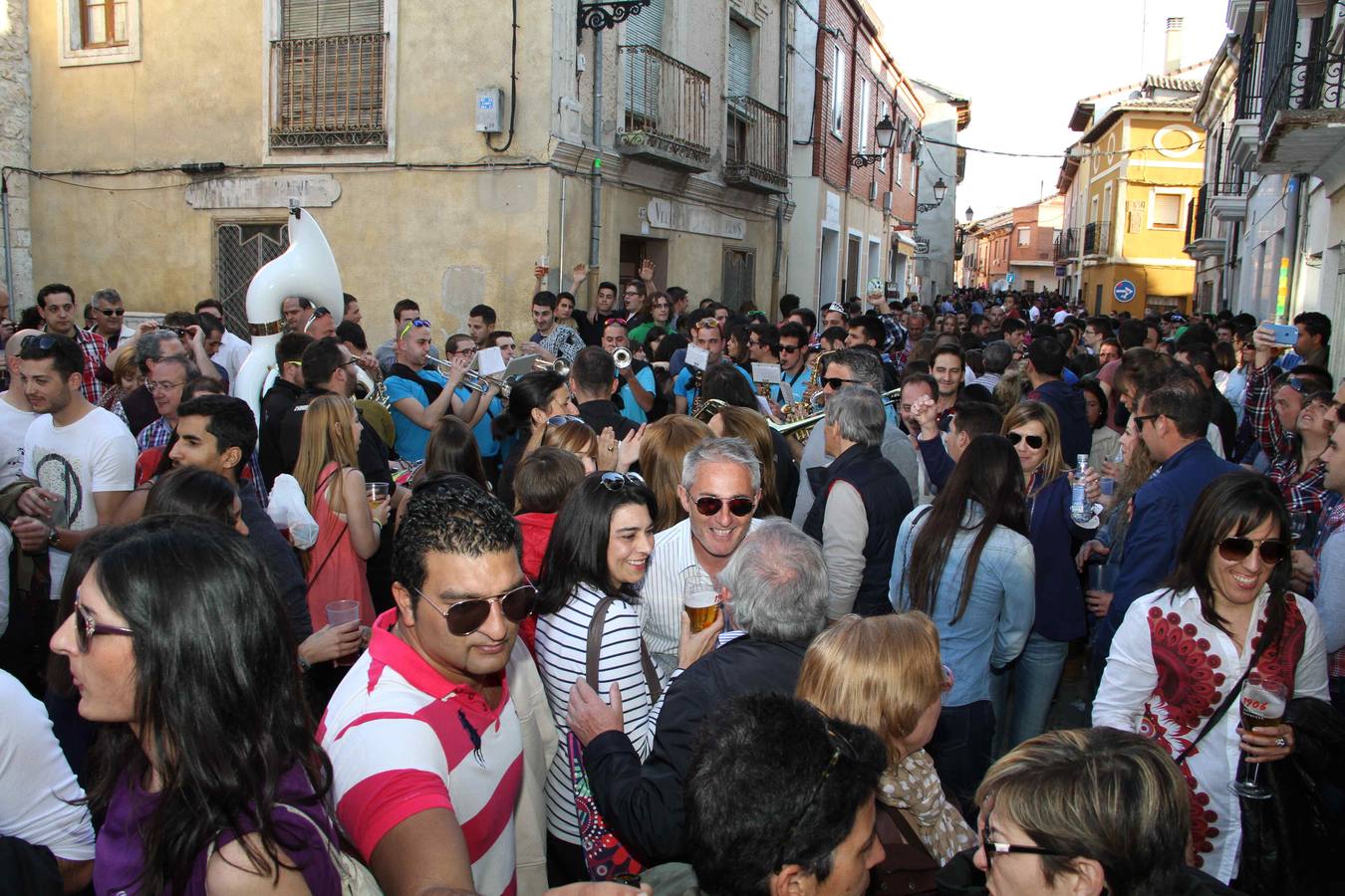 Peñafiel baila al ritmo de las charangas