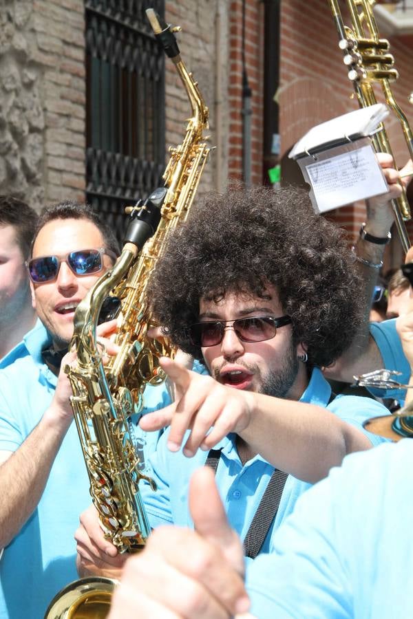 El chúndara pone el broche de oro a la XIII Concentración de Charangas de Peñafiel