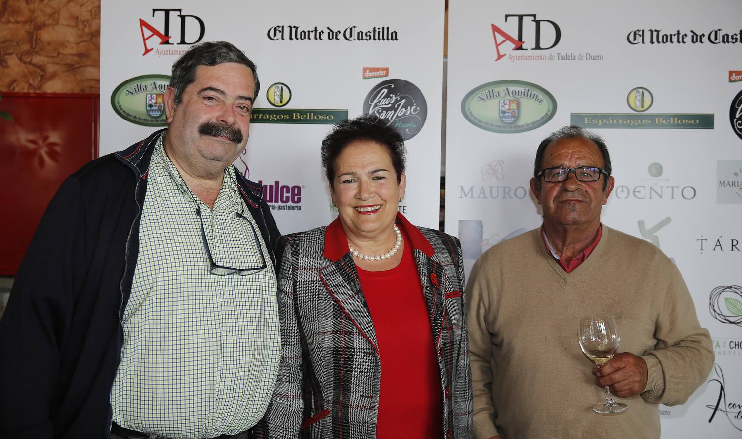 Los bodegueros Mariano Santos, de Mariano Santos, Carmen Sánchez, de Mento, y Luis Cobos, de El Alba.