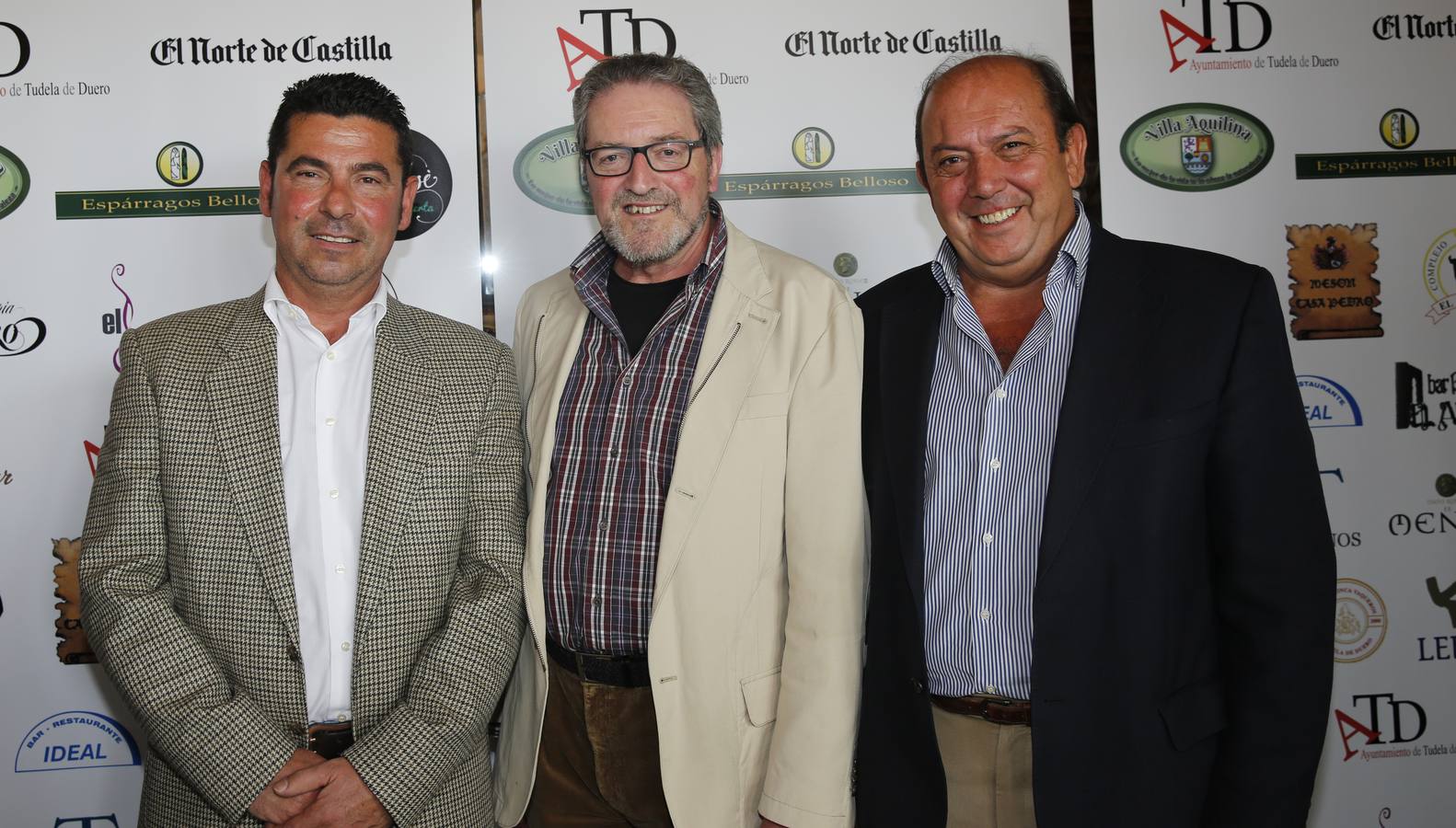 Fernando Carretero, de Recon Reform, Julio Ignacio Pérez, exalcalde de Tudela, y Miguel Ángel Sanz, director de la oficina de Mapfre en Tudela de Duero.