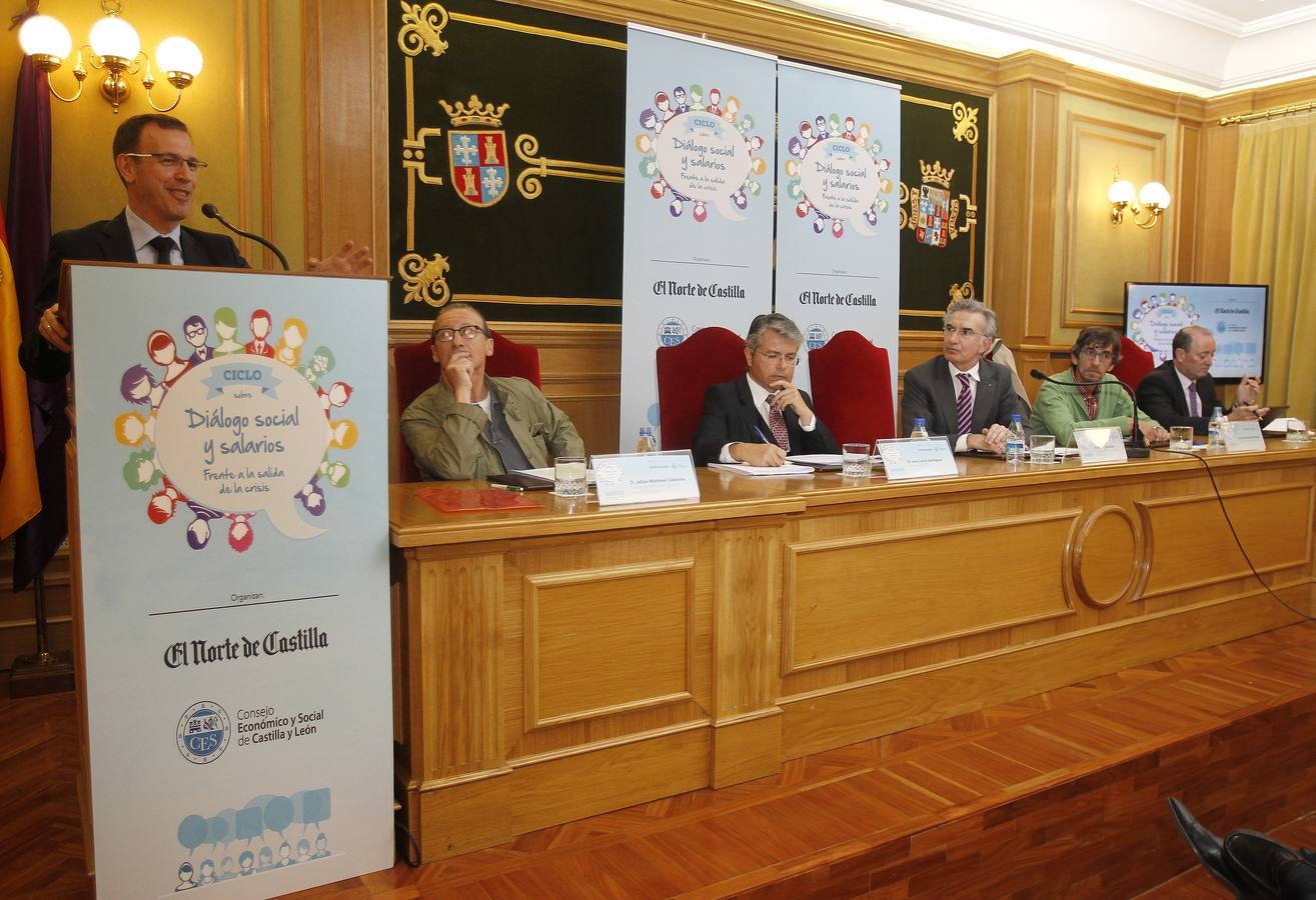 Segunda jornada del ciclo &#039;Diálogo Social y salarios frente a la salida de la crisis&#039; celebrada en Palencia