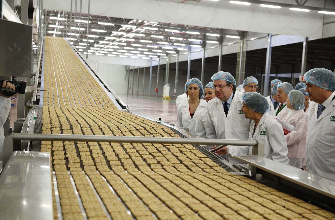 Galletas Gullón inaugura una nueva planta en Aguilar de Campoo (Palencia)