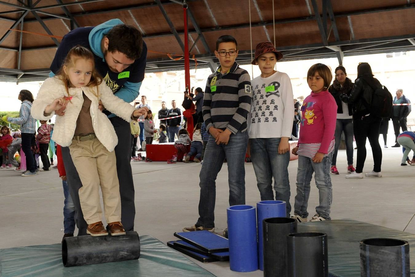 Taller de Circo en el barrio de San Pedro Regalado (Valladolid)