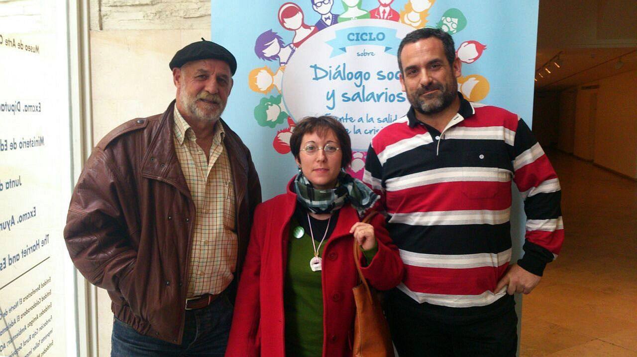 Carlos Sáez Indo, ciudadano, Elisa Calatrava, del sindicato STEs, y Juan José de Marcos.