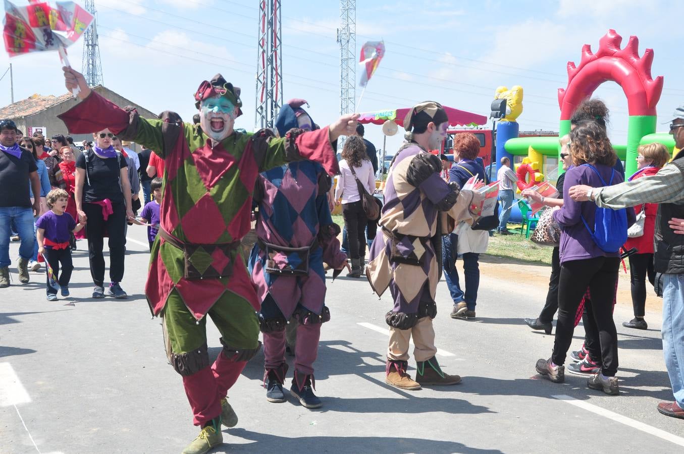 Gran ambiente en Villalar en la celebración del Día de la Comunidad (2/3)