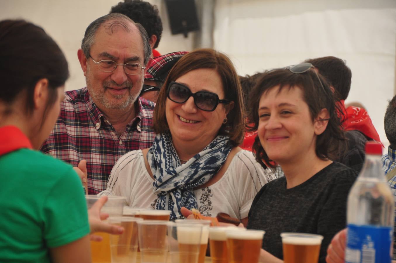 Gran ambiente en Villalar en la celebración del Día de la Comunidad (2/3)
