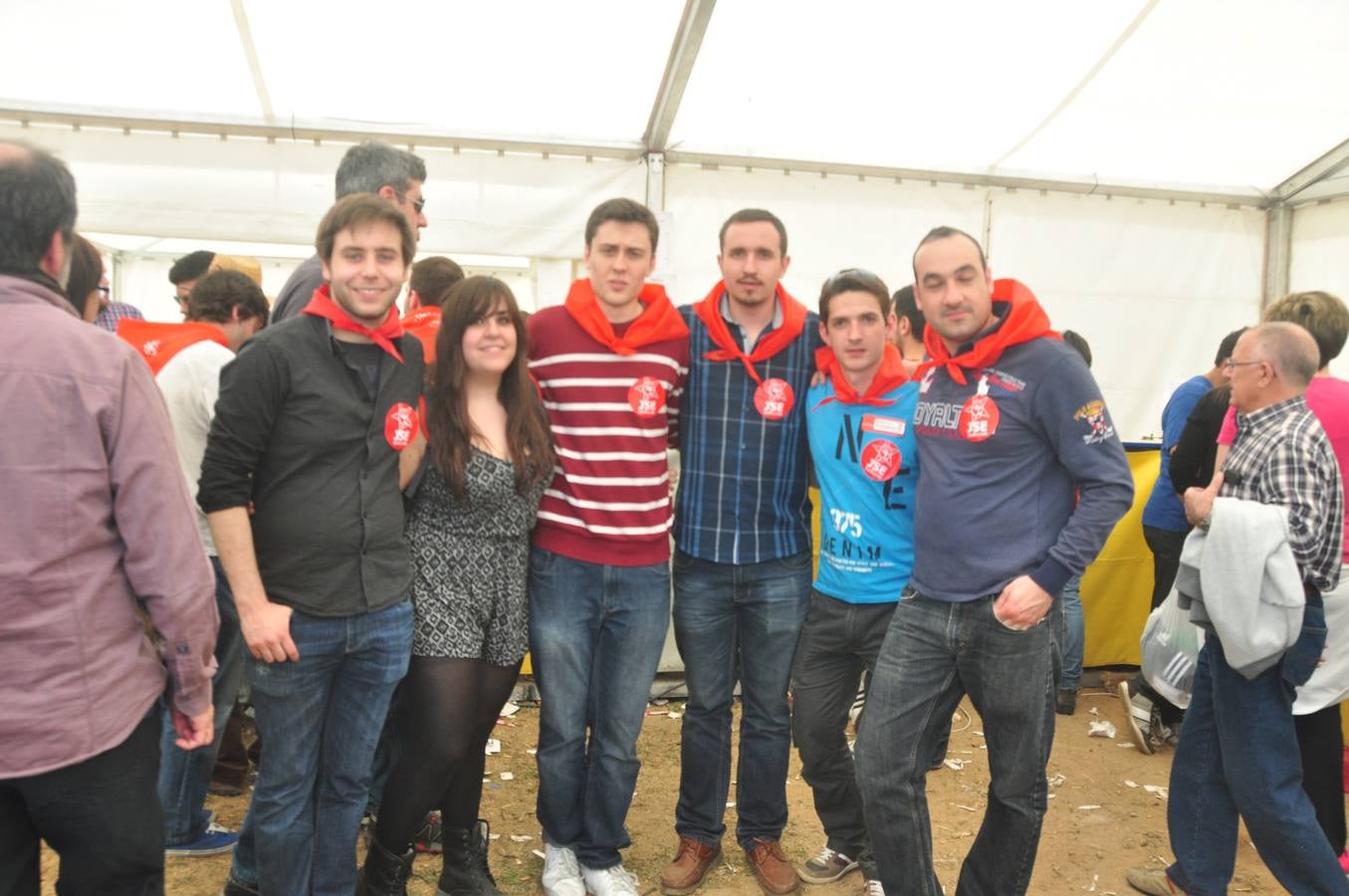 Gran ambiente en Villalar en la celebración del Día de la Comunidad (2/3)