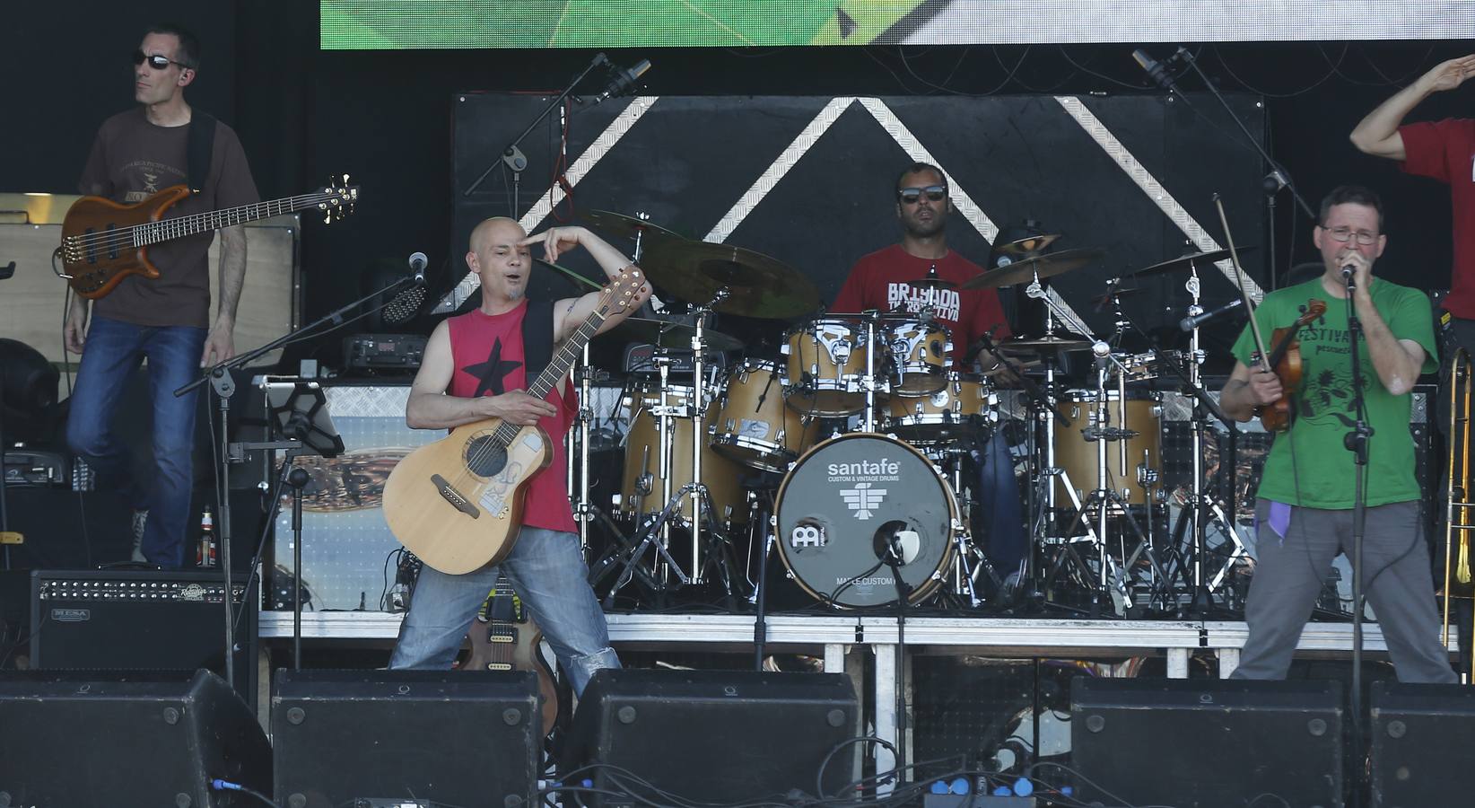 Concierto de Celtas Cortos en la celebración del Día de la comunidad