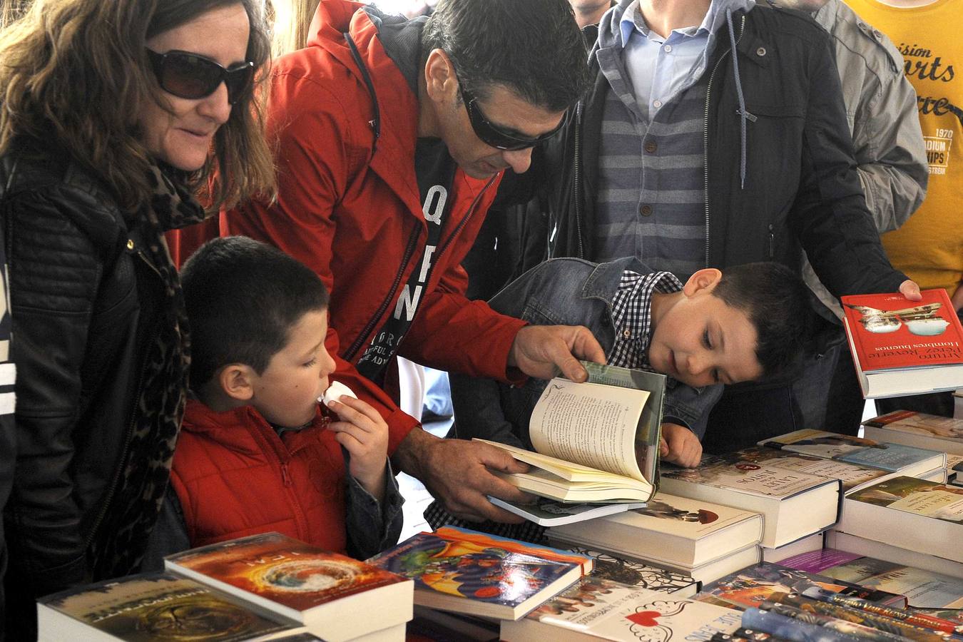 Día del Libro en la Plaza España de Valladolid