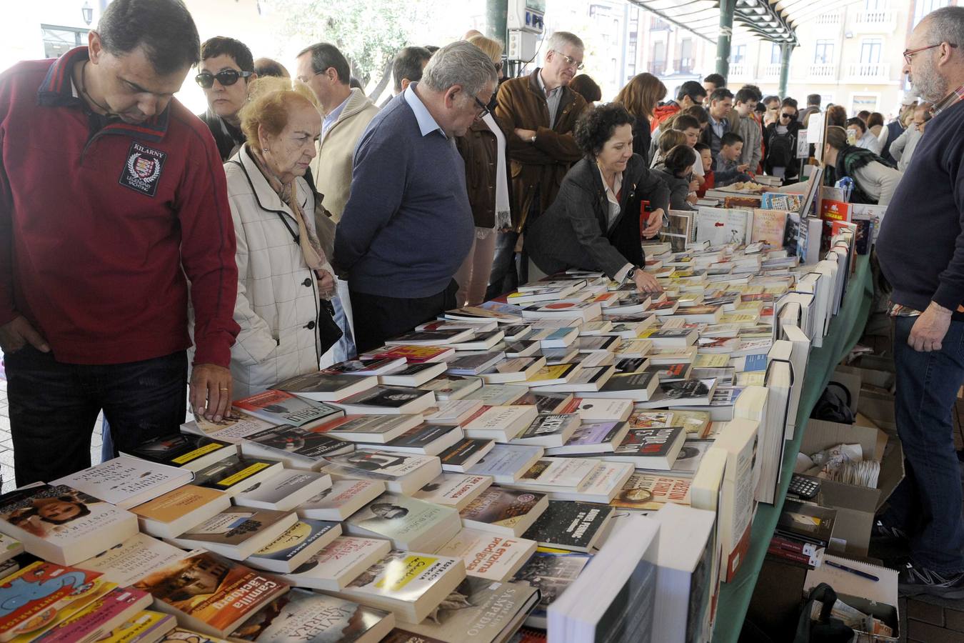 Día del Libro en la Plaza España de Valladolid