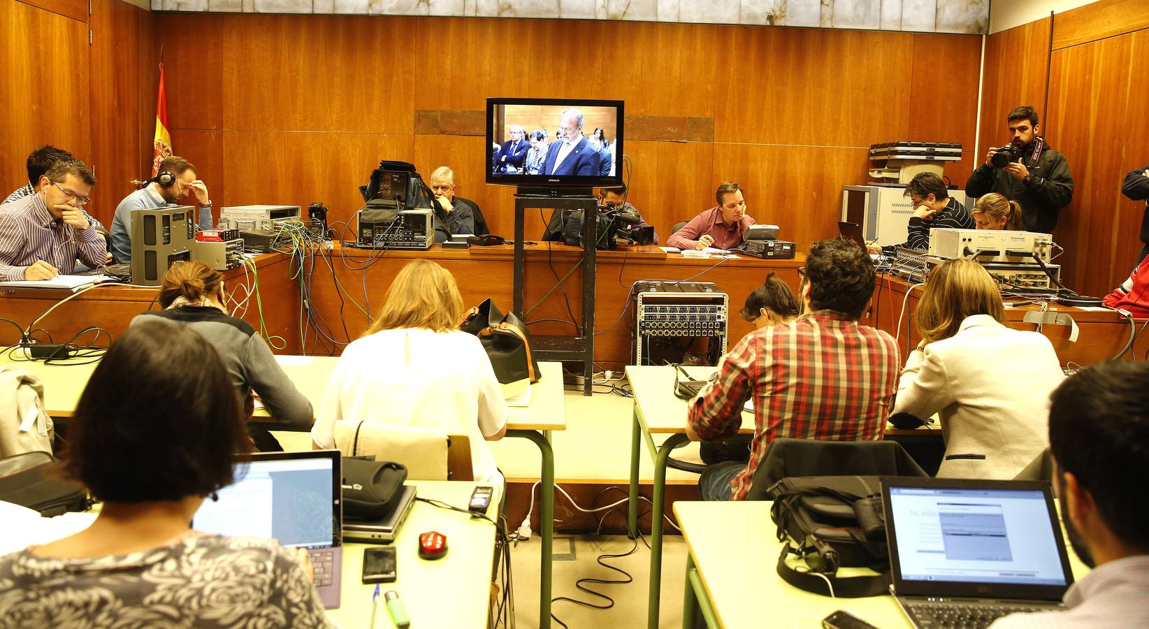 Juicio contra el alcalde de Valladolid por un presunto delito de desobediencia (1/2)