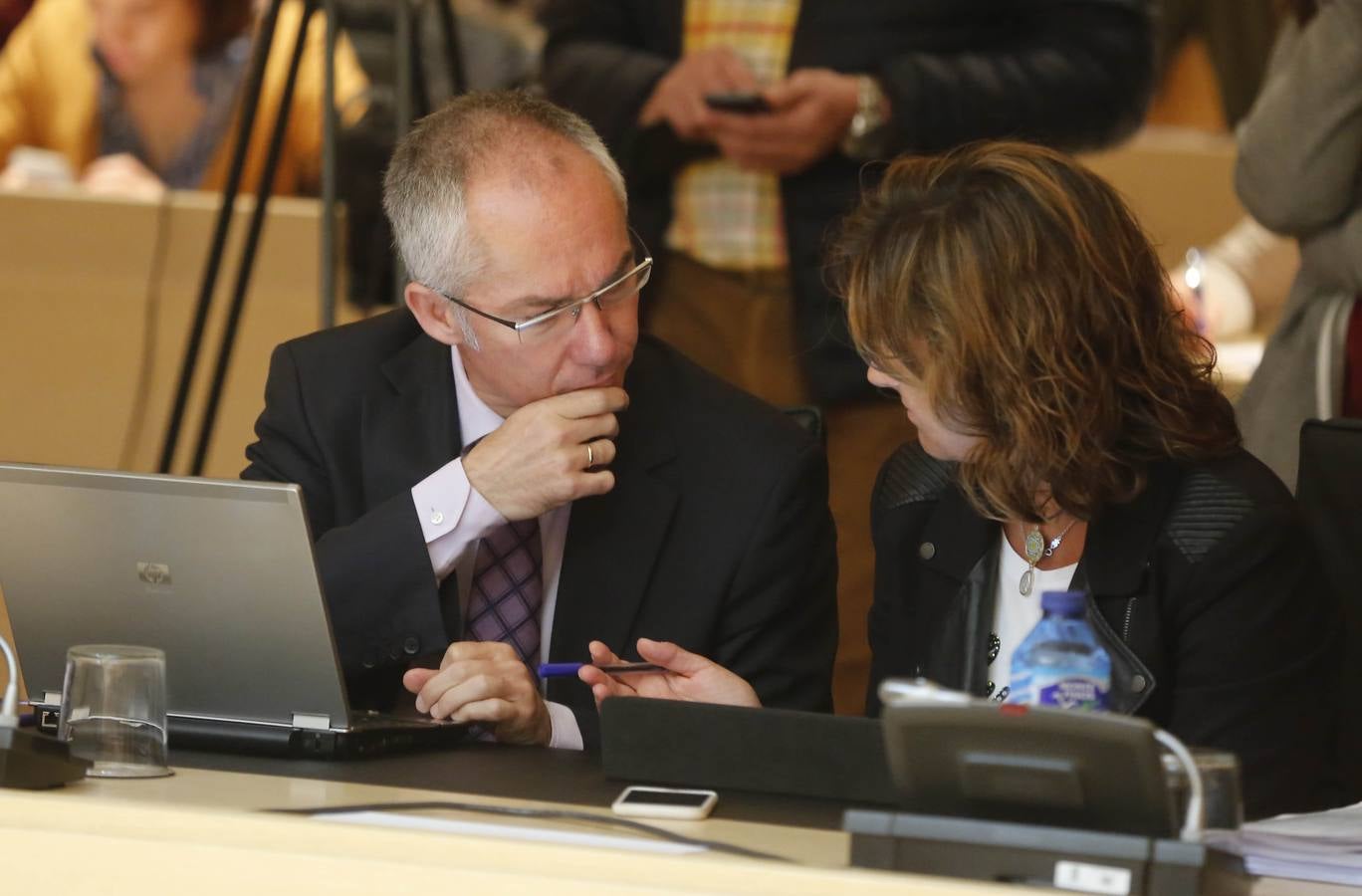 Comparecencia deTomás Villanueva ante la Diputación Permanente de las Cortes