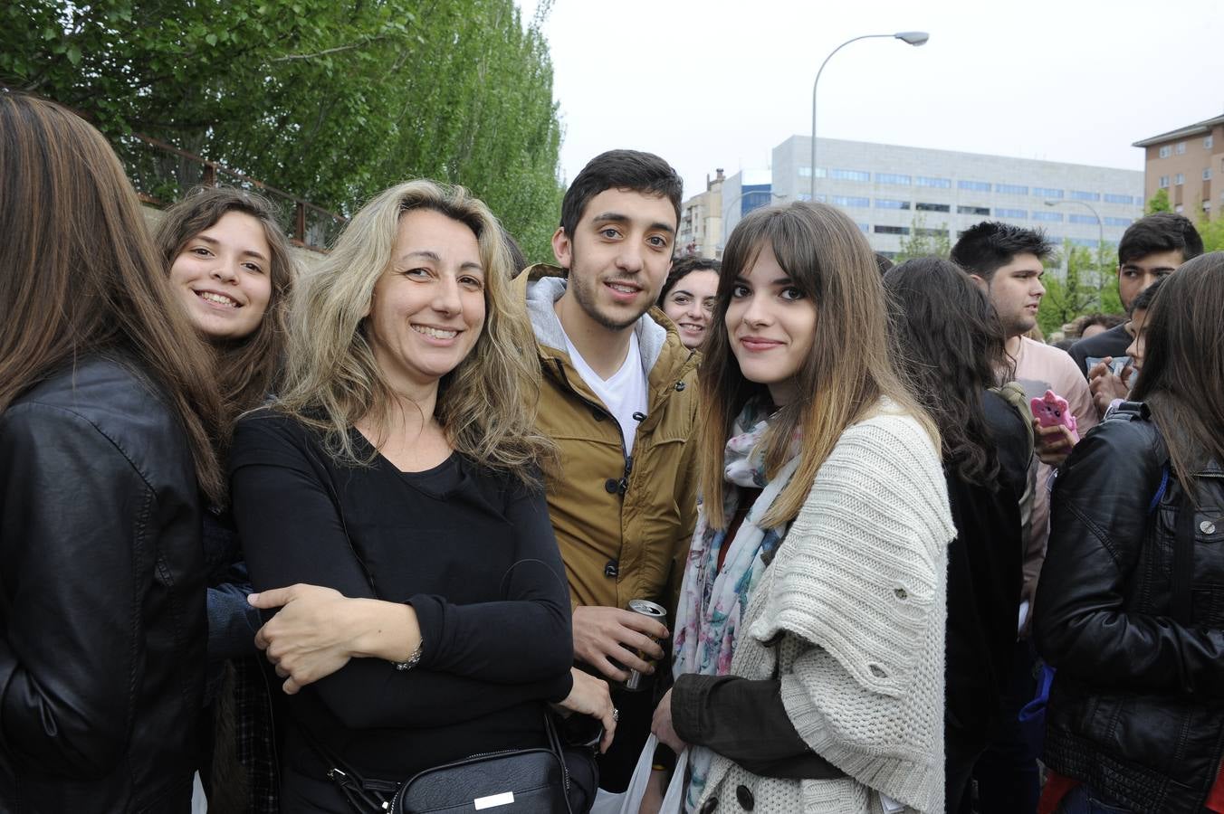 Público asistente al concierto de Melendi en el Auditorio de la Feria de Valladolid (Parte 1)