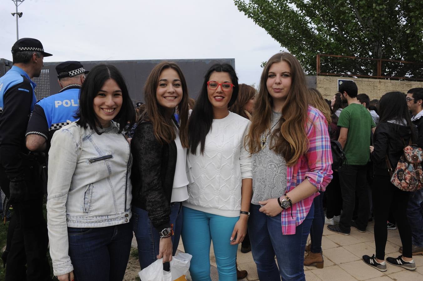 Público asistente al concierto de Melendi en el Auditorio de la Feria de Valladolid (Parte 2)