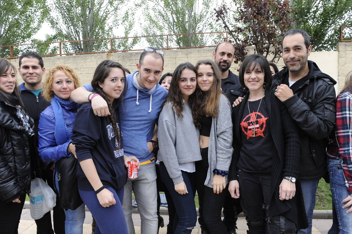 Público asistente al concierto de Melendi en el Auditorio de la Feria de Valladolid (Parte 4)