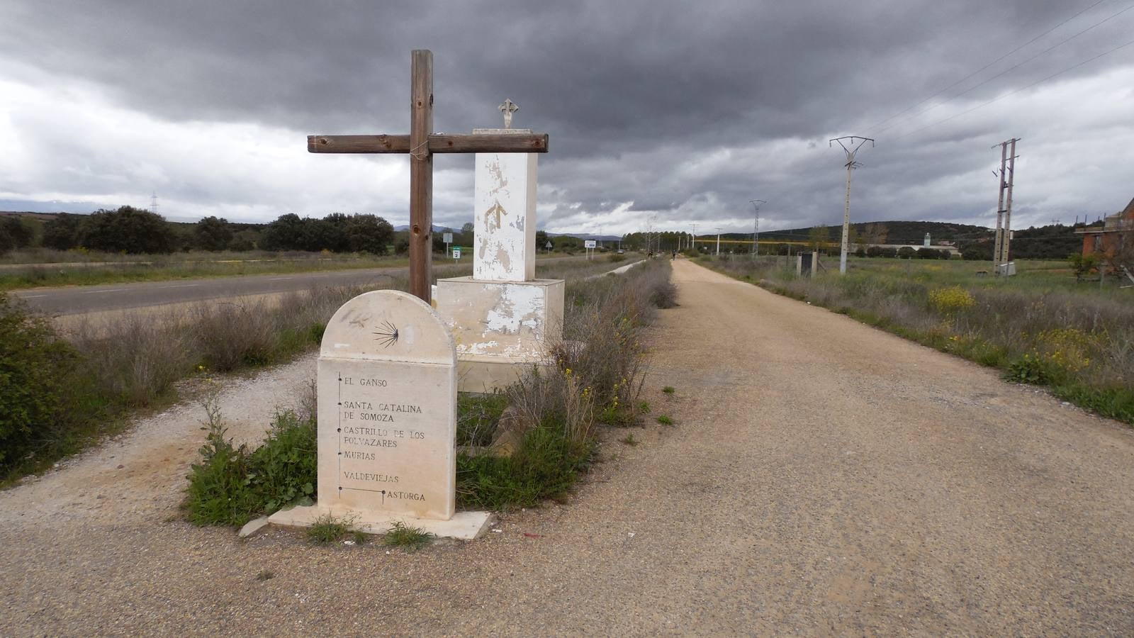 El camino de la peregrina desaparecida entre Astorga y El Ganso