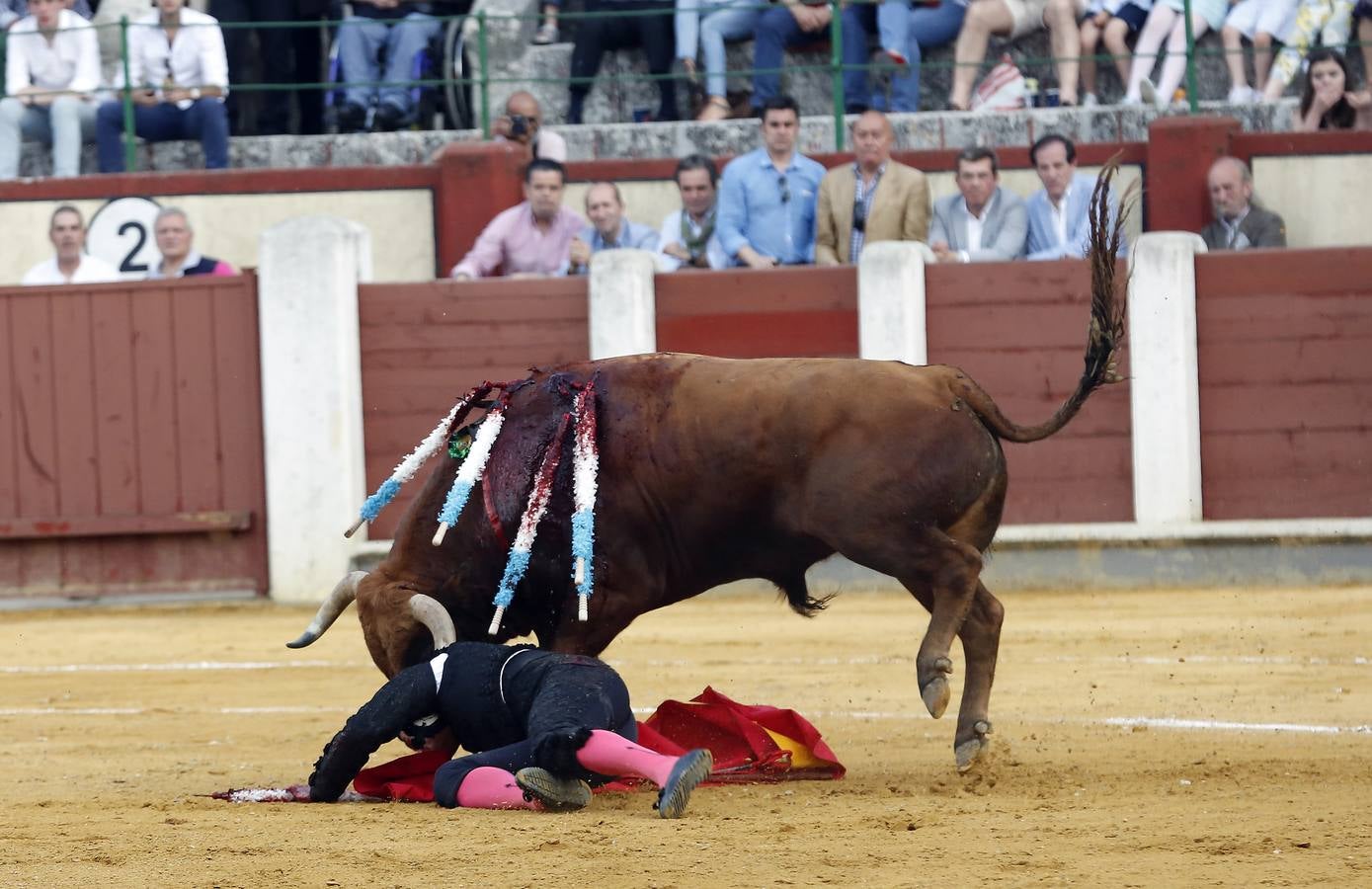 Castella abre la Puerta Grande de la Feria de San Pedro Regalado 2015